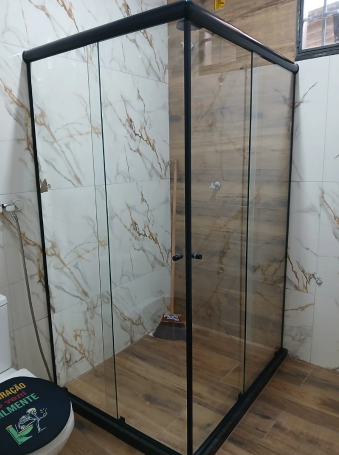 Box para banheiro em vidro temperado - Arte Vidros Nova Iguaçu RJ