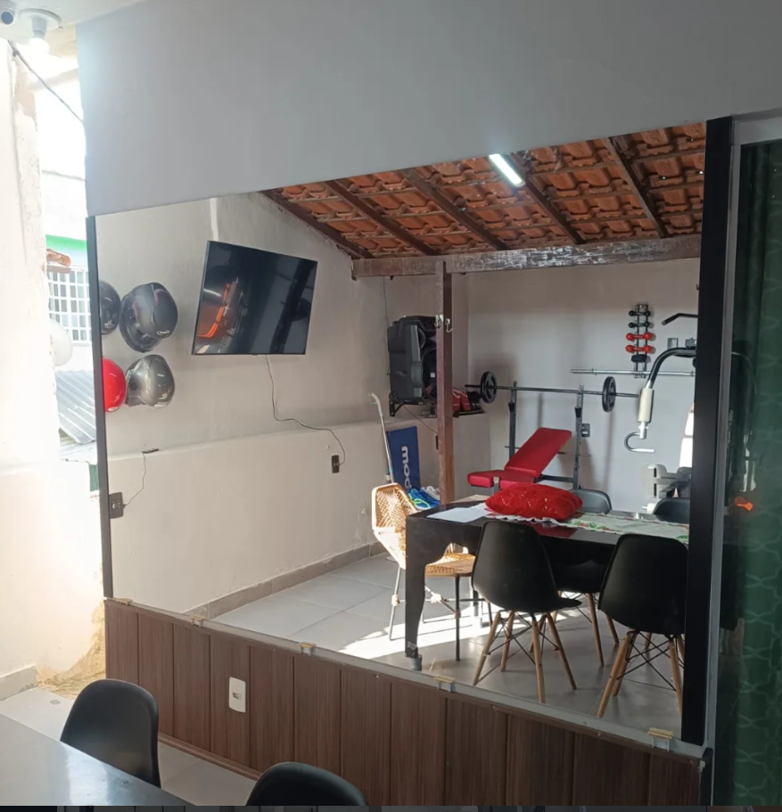 Espelho decorativo em área de lazer - trabalho Arte Vidros Nova Iguaçu